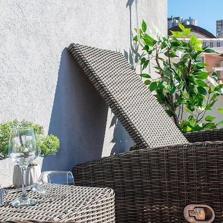 Apartment Vallis On The Lungomare, Near The Sea