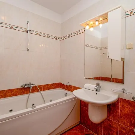 Apartment Vallis On The Lungomare, Near The Sea Pula