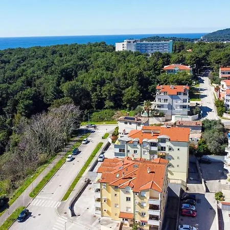 Vallis On The Lungomare, Near The Sea Apartment *